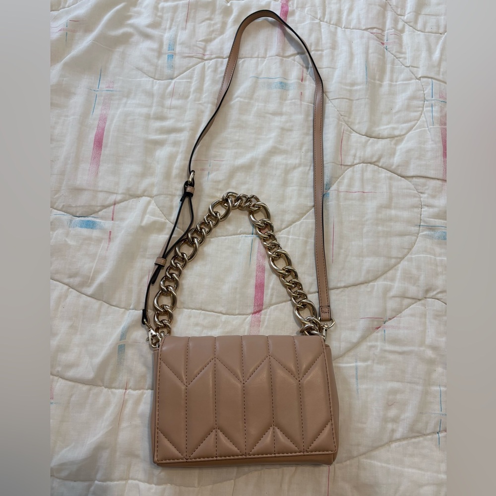 Cream/Gold Chain Quilted Shoulder Bag